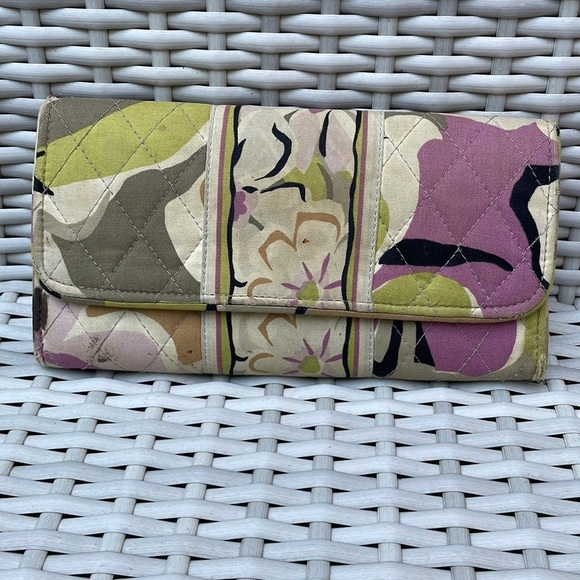 Vera Bradley Tri-Fold Wallet - Picture 1 of 11